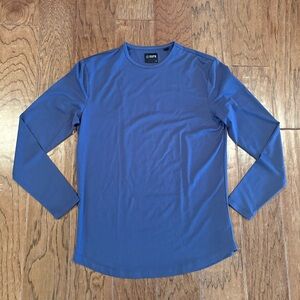 Cuts curved hem long sleeve shirt NWOT Size Small